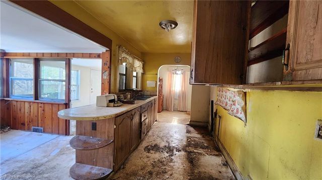 2527 Druid Hills Drive, Winston-salem, NC 27105