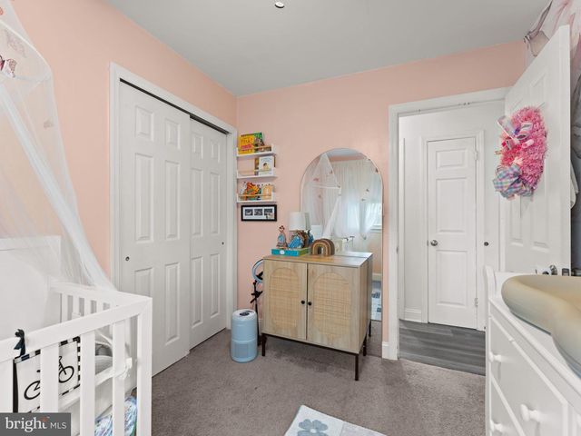 5 TRINITY PL, Barrington, NJ 08007