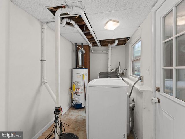 5 TRINITY PL, Barrington, NJ 08007