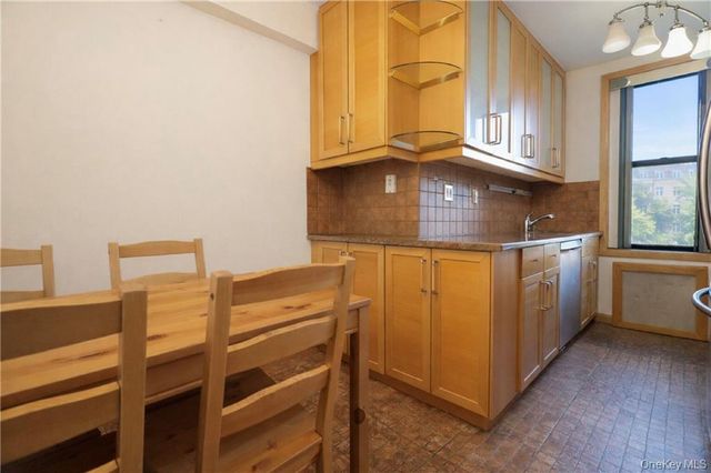 2425 Haring Street 2H, Brooklyn, NY 11235