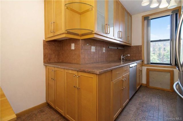 2425 Haring Street 2H, Brooklyn, NY 11235