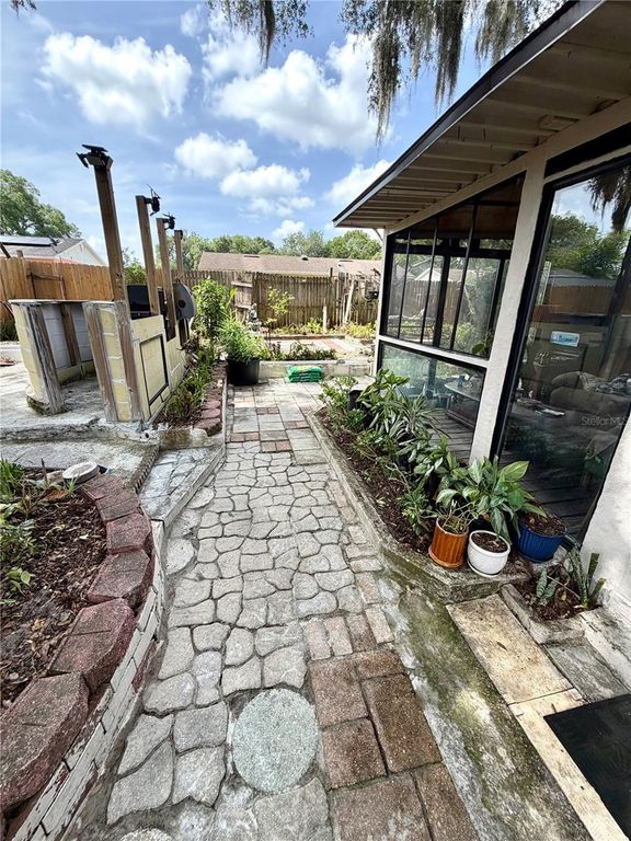 Image 13 of property listing at 5832 ELON DRIVE, Orlando, FL 32808