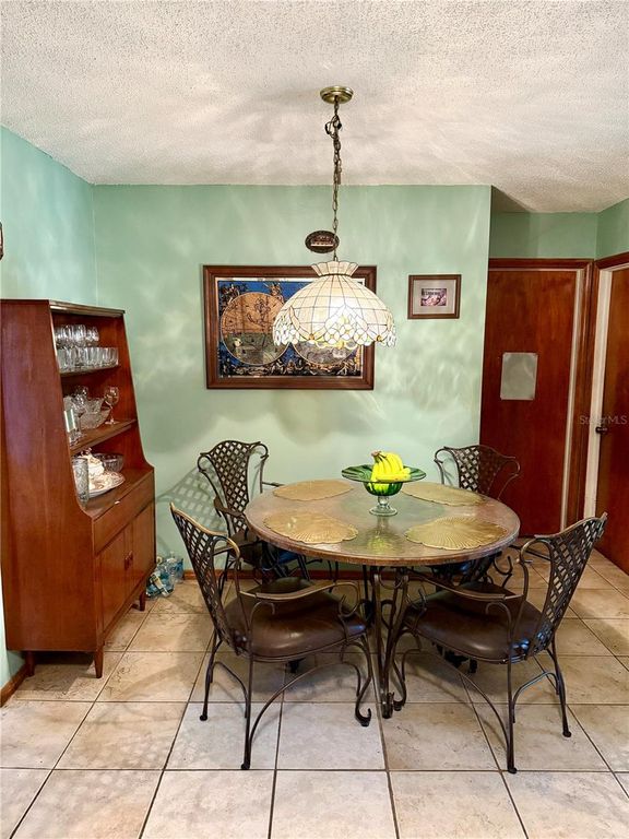 Image 20 of property listing at 5832 ELON DRIVE, Orlando, FL 32808