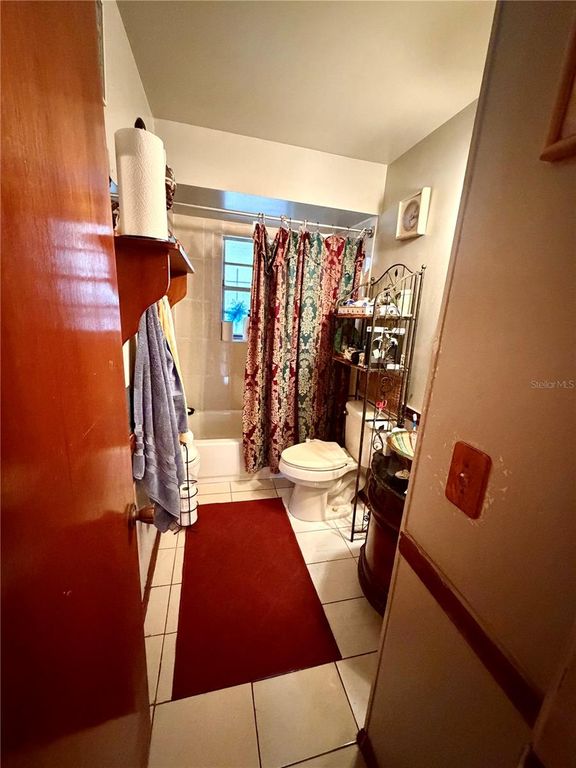 Image 24 of property listing at 5832 ELON DRIVE, Orlando, FL 32808