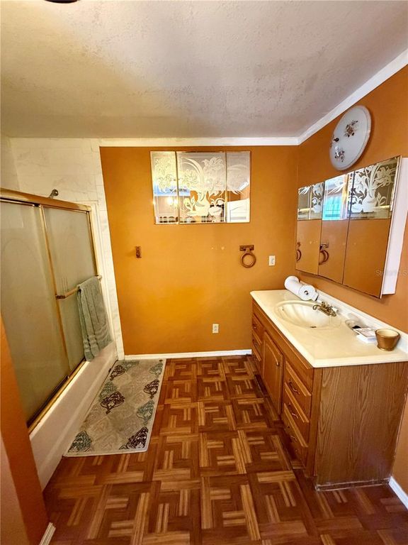 Image 44 of property listing at 5832 ELON DRIVE, Orlando, FL 32808
