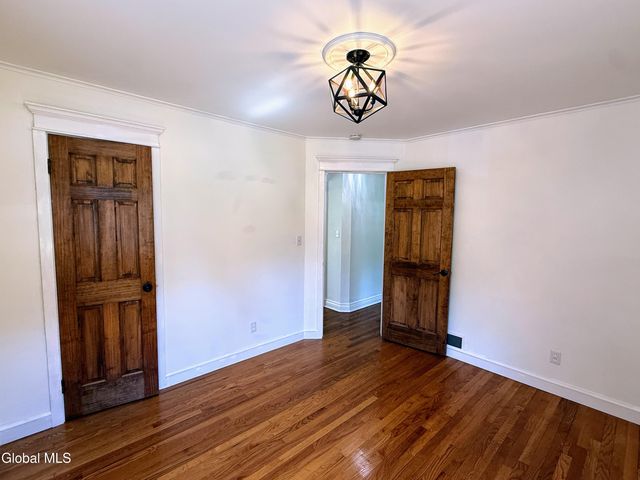 132 Birch Lane, Glenville, NY 12302