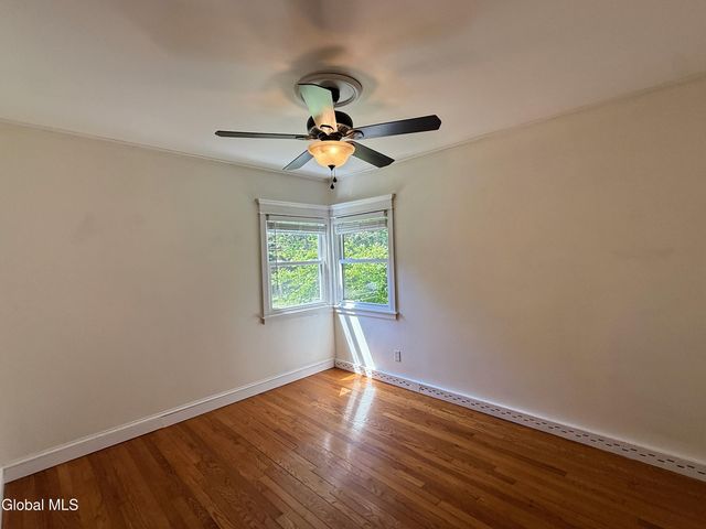 132 Birch Lane, Glenville, NY 12302