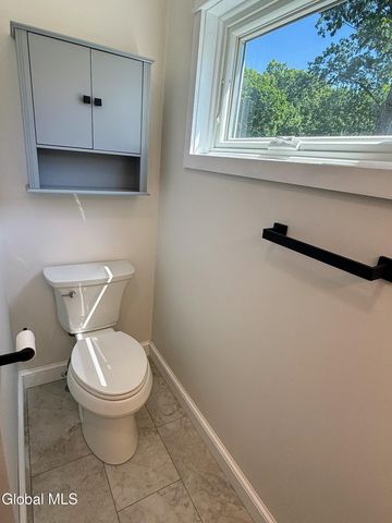 132 Birch Lane, Glenville, NY 12302