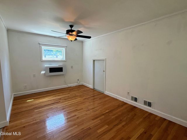 132 Birch Lane, Glenville, NY 12302