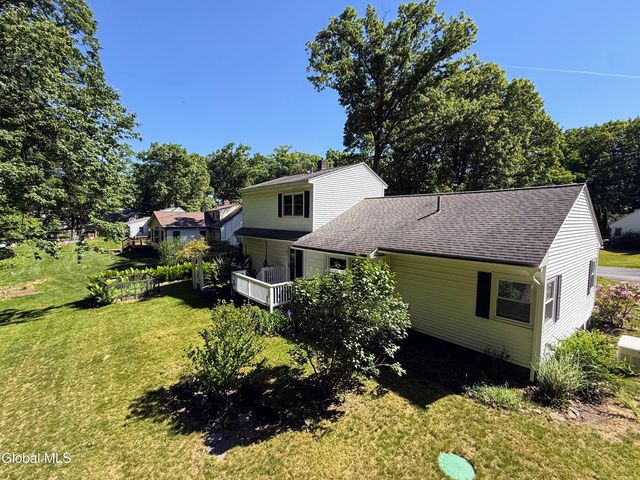 132 Birch Lane, Glenville, NY 12302