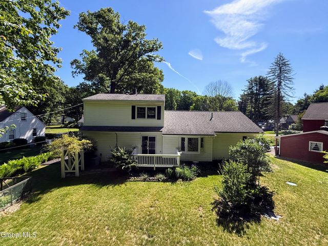 132 Birch Lane, Glenville, NY 12302
