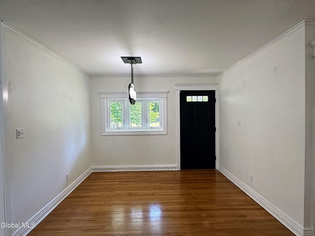 132 Birch Lane, Glenville, NY 12302