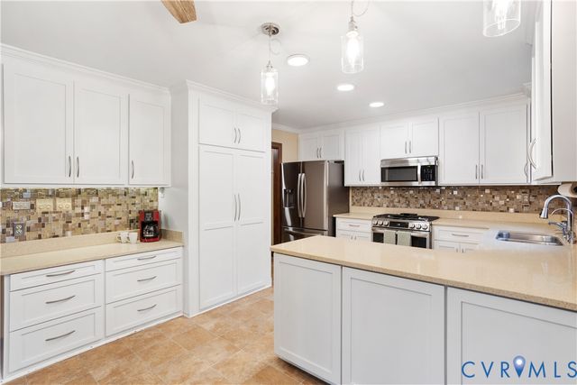 3613 Stoney Ridge Rd, Midlothian, VA 23112