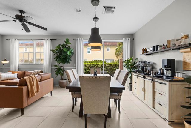 512 Marbella Circle, North Palm Beach, FL 33408