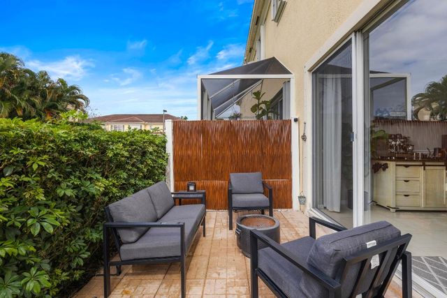 512 Marbella Circle, North Palm Beach, FL 33408