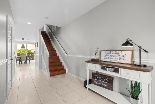 512 Marbella Circle, North Palm Beach, FL 33408