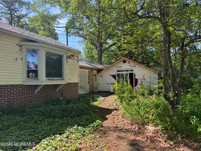 48 Bay Parkway, Waretown, NJ 08758