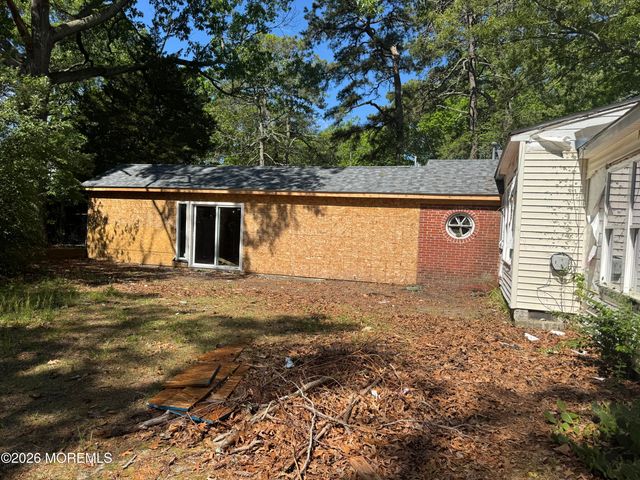 48 Bay Parkway, Waretown, NJ 08758