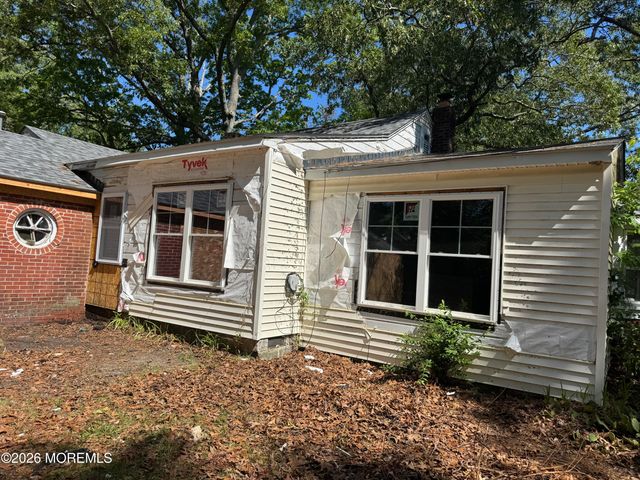 48 Bay Parkway, Waretown, NJ 08758