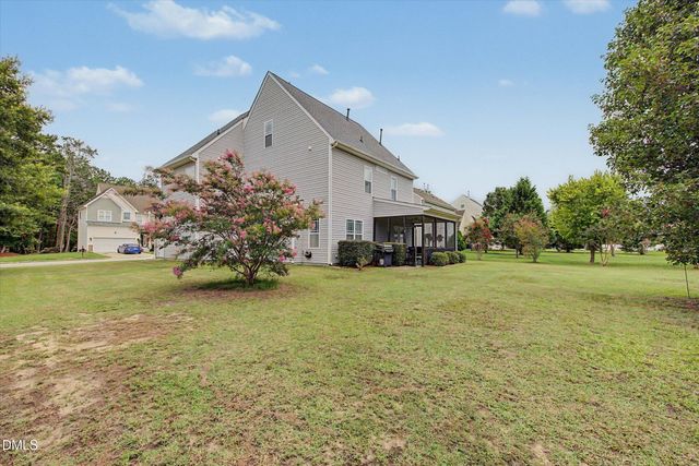 18 Hocutt Farm Drive, Clayton, NC 27527