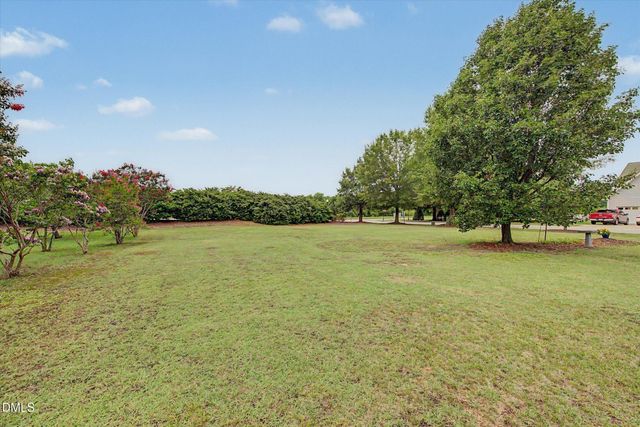18 Hocutt Farm Drive, Clayton, NC 27527