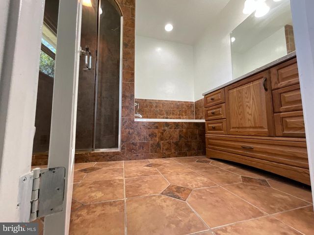 10708 MEADOWHILL RD, Silver Spring, MD 20901