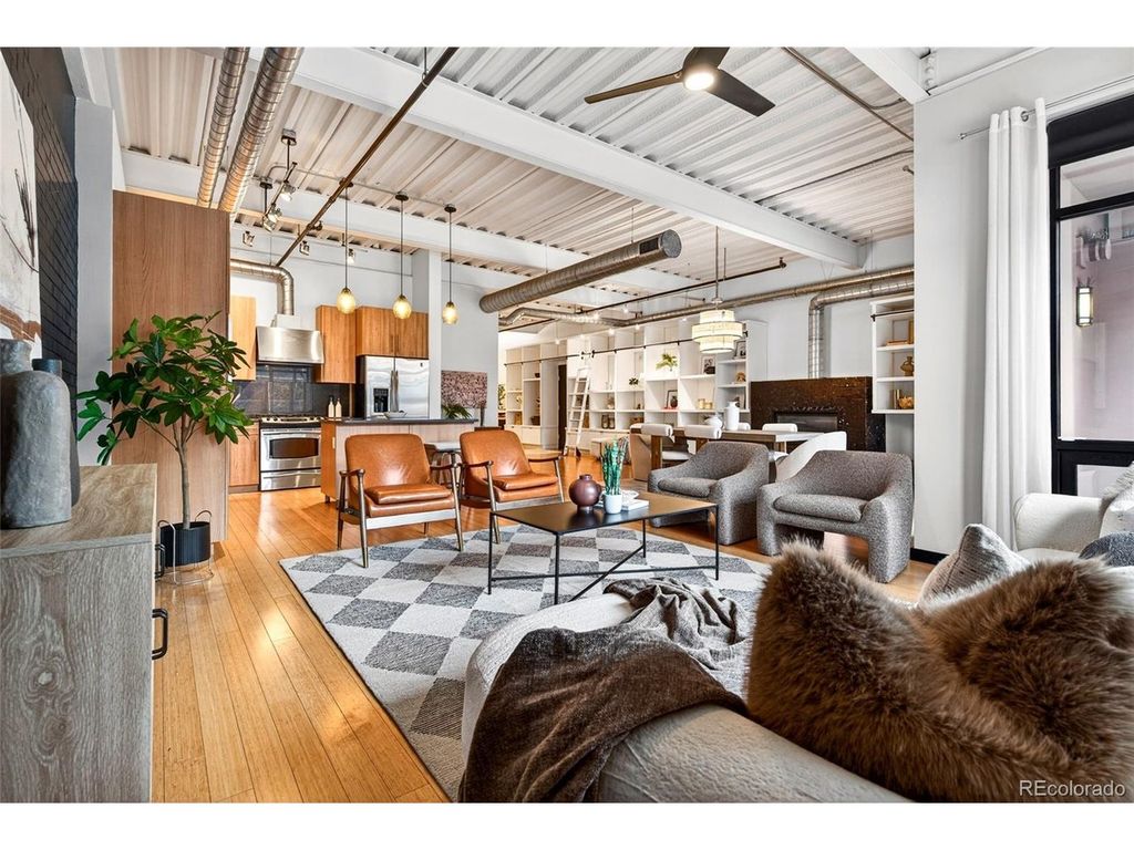 1360 Walnut St 202, Boulder, CO 80302