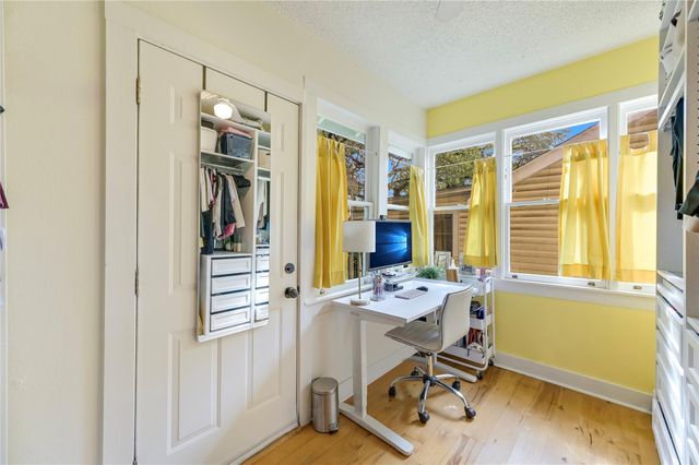 802 W Gibson ST, Austin, TX 78704