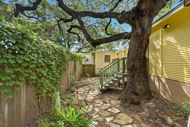 802 W Gibson ST, Austin, TX 78704
