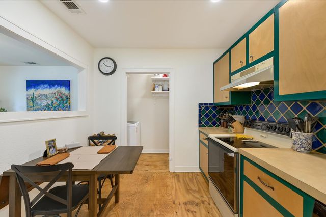 802 W Gibson ST, Austin, TX 78704