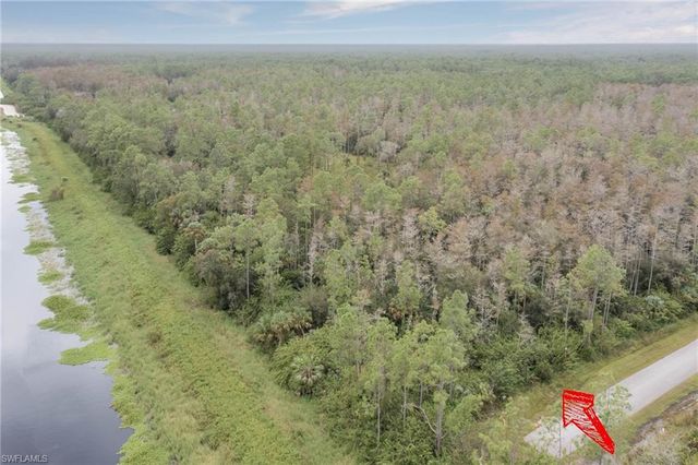 8TH AVE SE, Naples, FL 34117