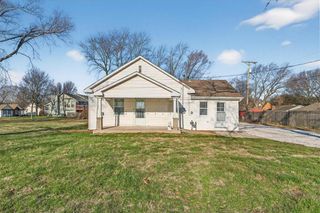 1490 NE Independence Avenue, Lee's Summit, MO 64086