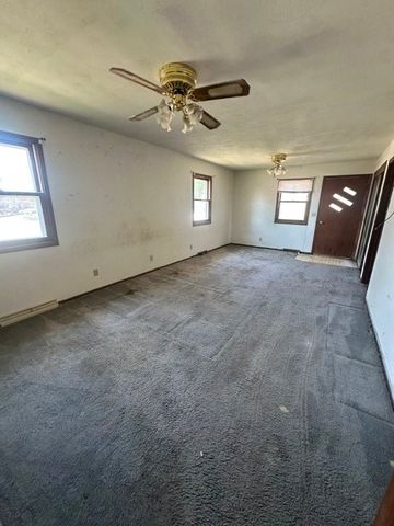1640 Daleview Drive, Marion, IA 52302