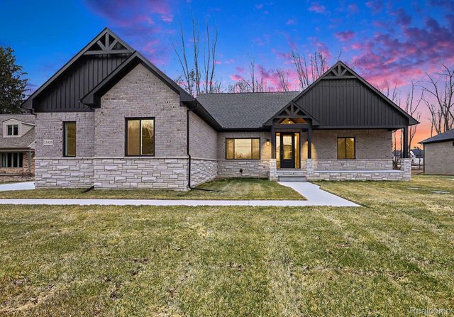 55420 Jewell Road, Shelby Charter Township, MI 48315