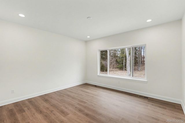 55420 Jewell Road, Shelby Charter Township, MI 48315