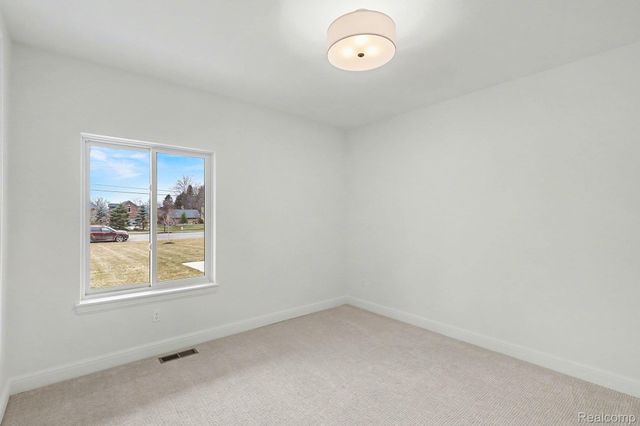 55420 Jewell Road, Shelby Charter Township, MI 48315