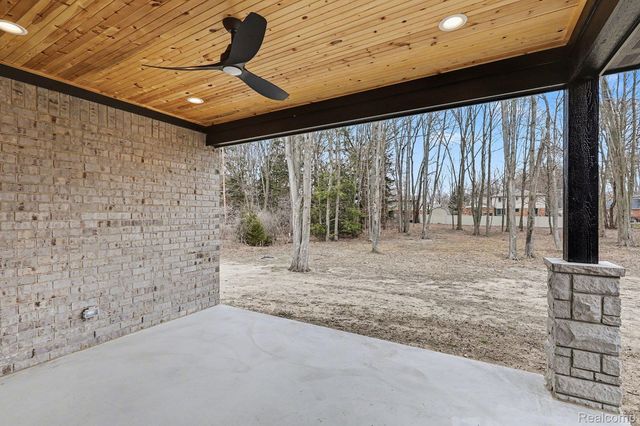 55420 Jewell Road, Shelby Charter Township, MI 48315