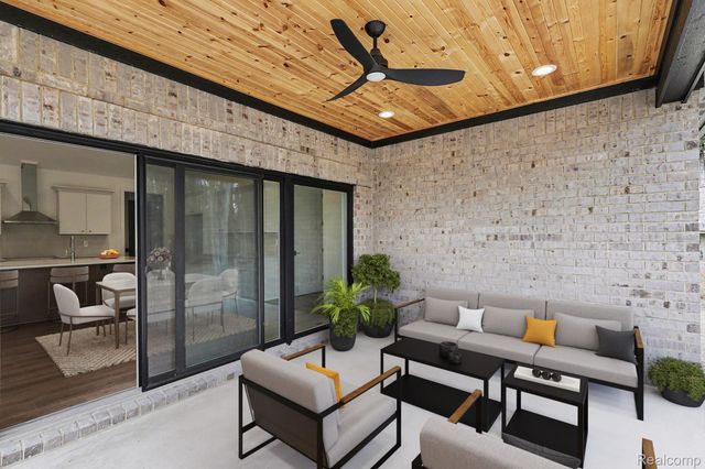 55420 Jewell Road, Shelby Charter Township, MI 48315