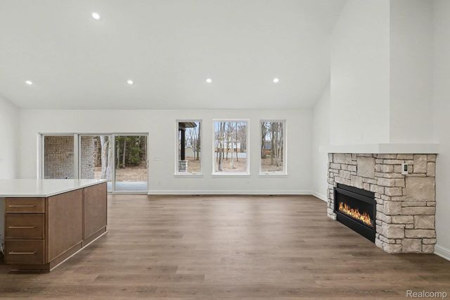 55420 Jewell Road, Shelby Charter Township, MI 48315