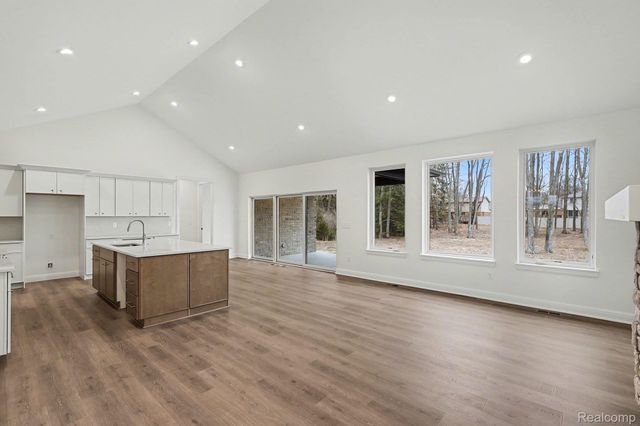 55420 Jewell Road, Shelby Charter Township, MI 48315