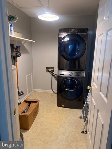 104 HILLTOP TER, Winchester, VA 22602