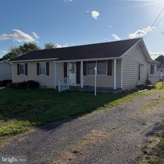 104 HILLTOP TER, Winchester, VA 22602