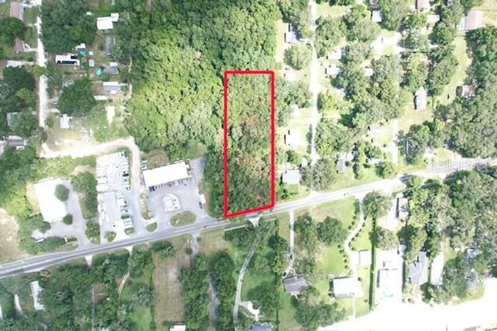 E HWY 25, Ocklawaha, FL 32179