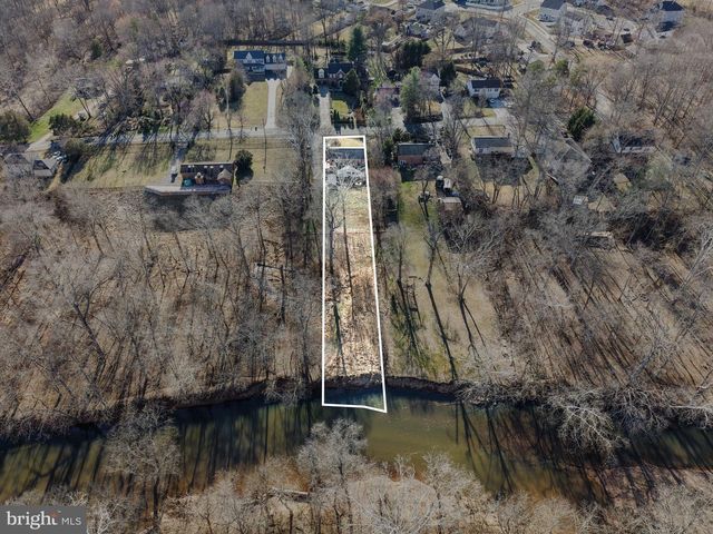 7409 LAKE DR, Manassas, VA 20111