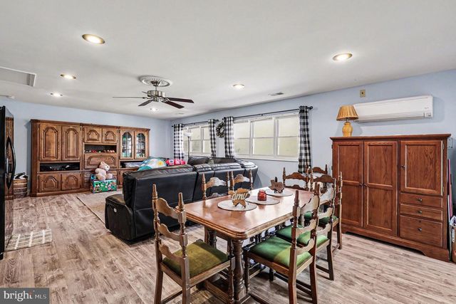 7409 LAKE DR, Manassas, VA 20111