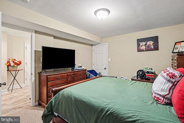 7409 LAKE DR, Manassas, VA 20111