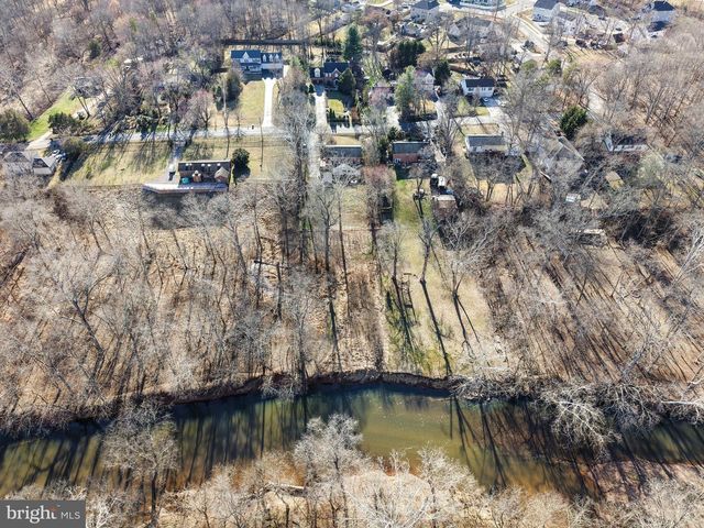 7409 LAKE DR, Manassas, VA 20111