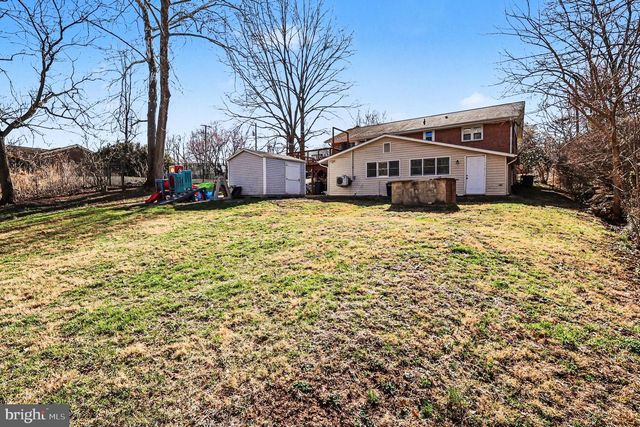 7409 LAKE DR, Manassas, VA 20111