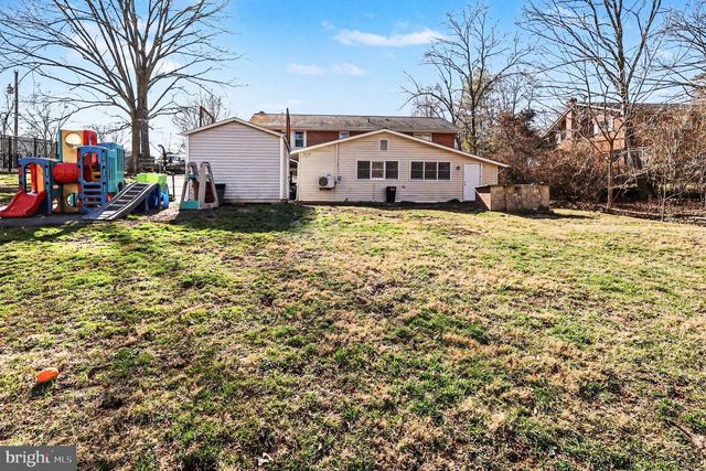 7409 LAKE DR, Manassas, VA 20111