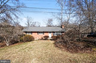 7409 LAKE DR, Manassas, VA 20111
